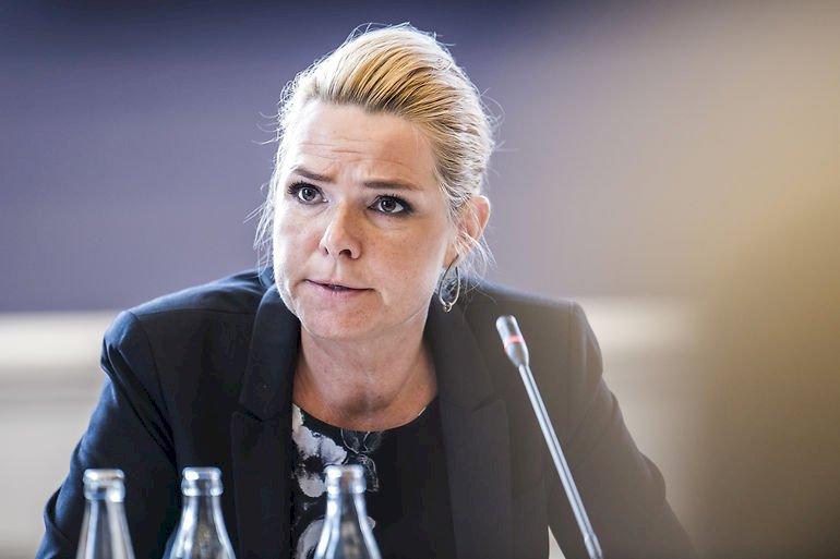 Hidtil hemmelige mails belaster Støjberg i asylsag