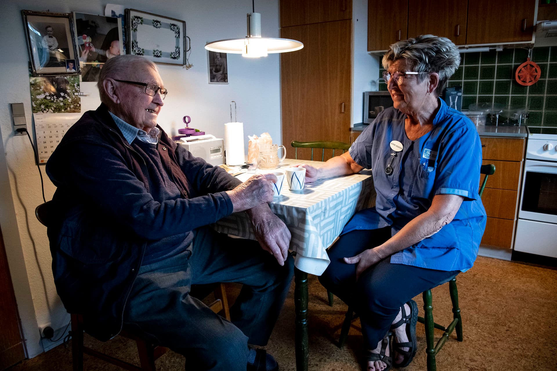 Hver femte sosu i ældreplejen vil gerne op i tid