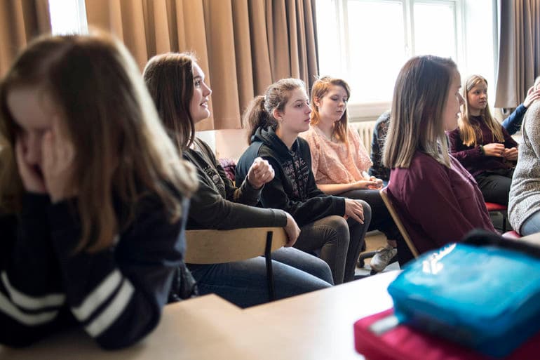 205 elever i Aalborg Kommune går mindre i skole