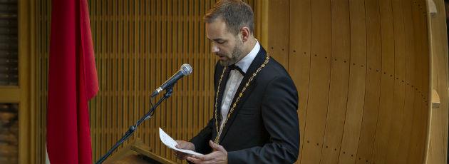 Borgmester sigtet i SMS-sag